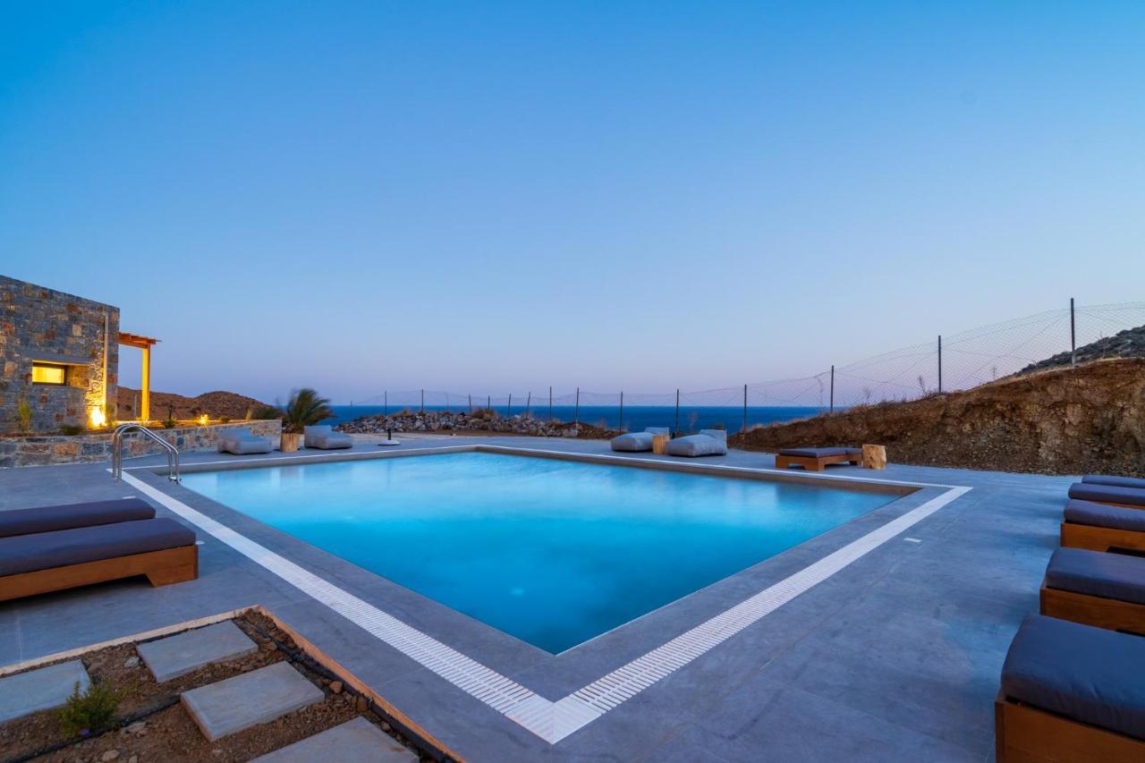 Celine Private Residences Lentas Ngoại thất bức ảnh